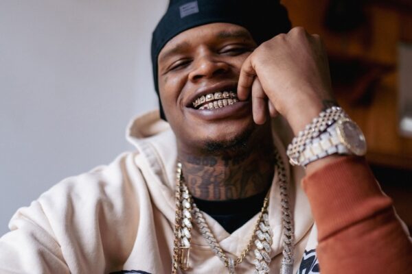HoodTrophy Bino x Bravo the Bagchaser – “Baby Imma Asshole” (Video)